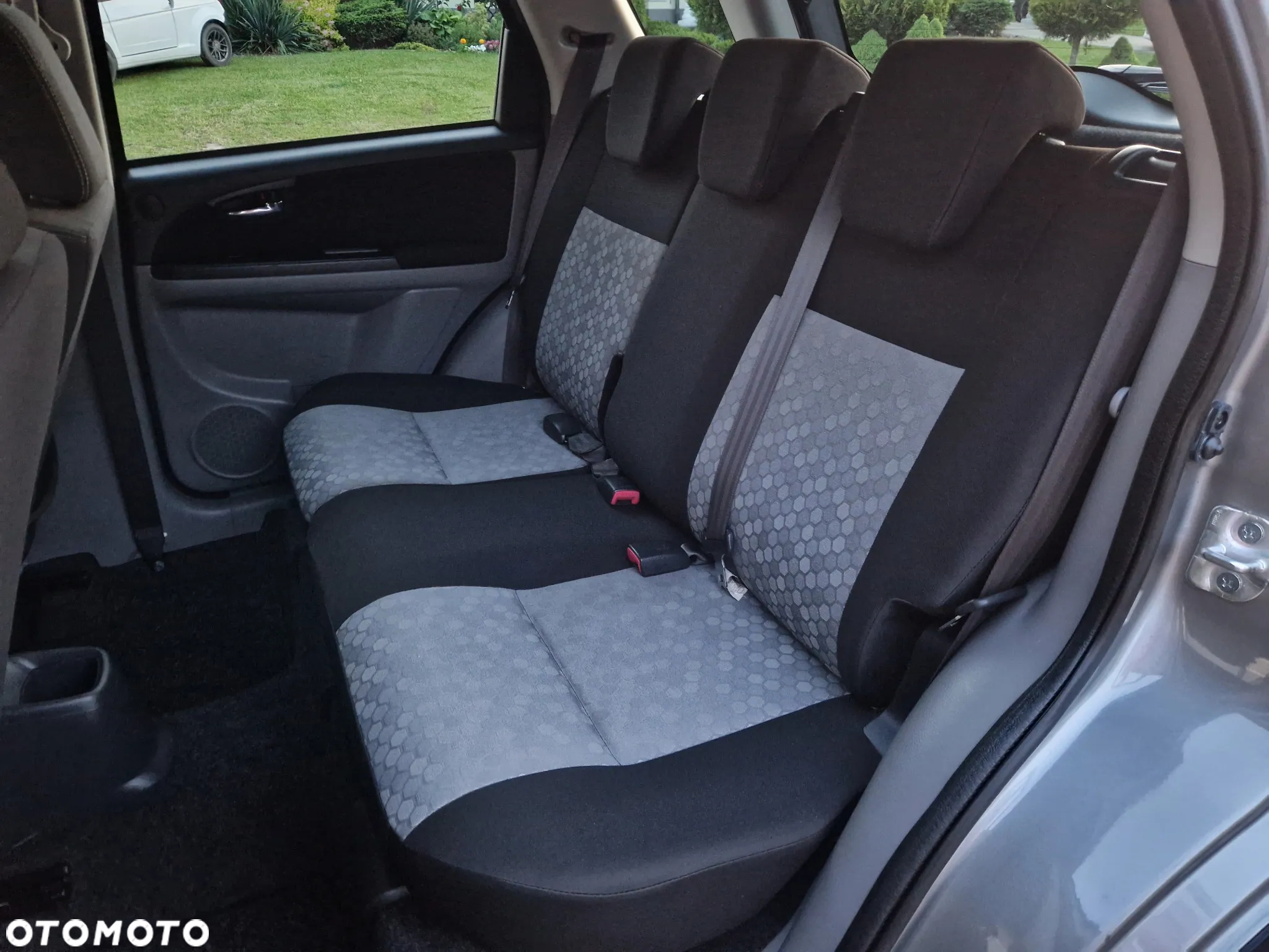Suzuki SX4 Classic 1.6 VVT Automatik 4x2 Style - 27