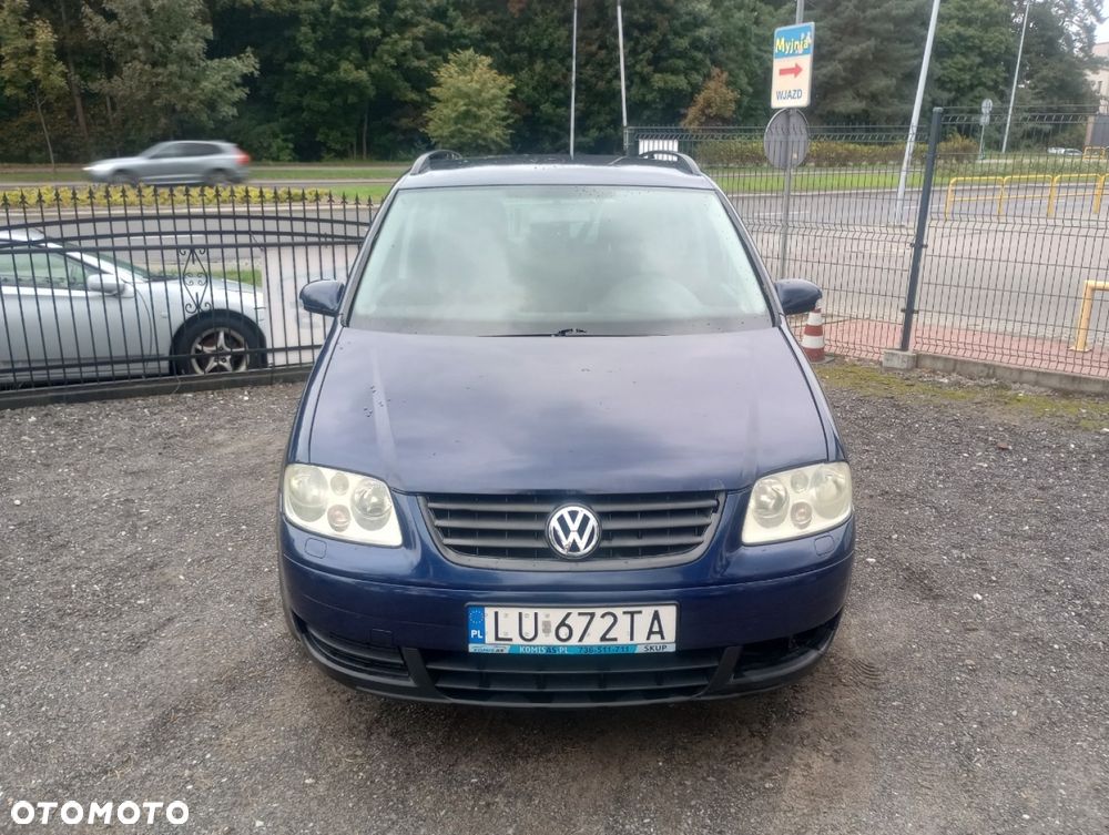 Volkswagen Touran 2003 photo 2