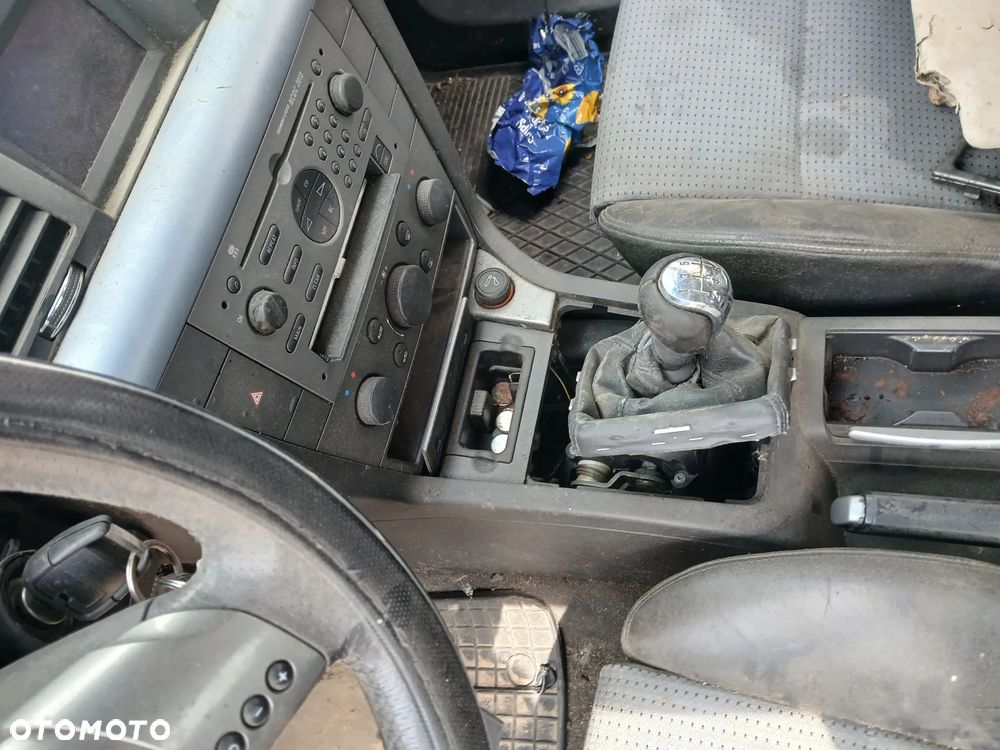 opel vectra C GTS Z20H fotel fotele kanapa deska kokpit podsufitka boczek boczki klamka podłokietnik - 5