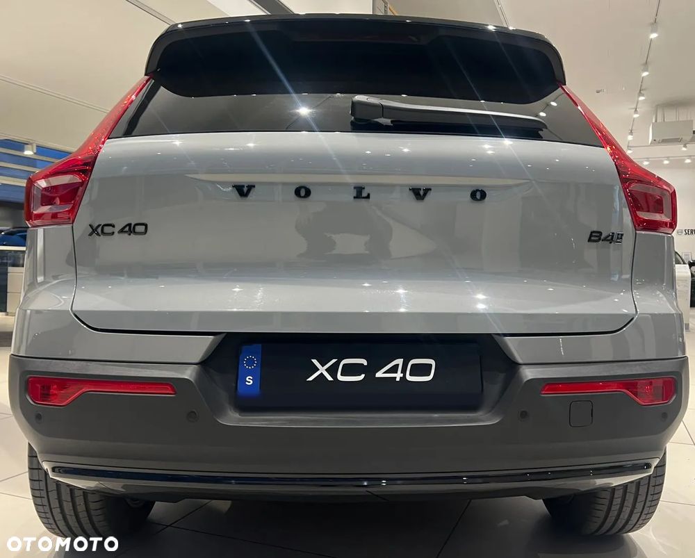 Volvo XC 40 B4 AWD Ultimate Dark - 9