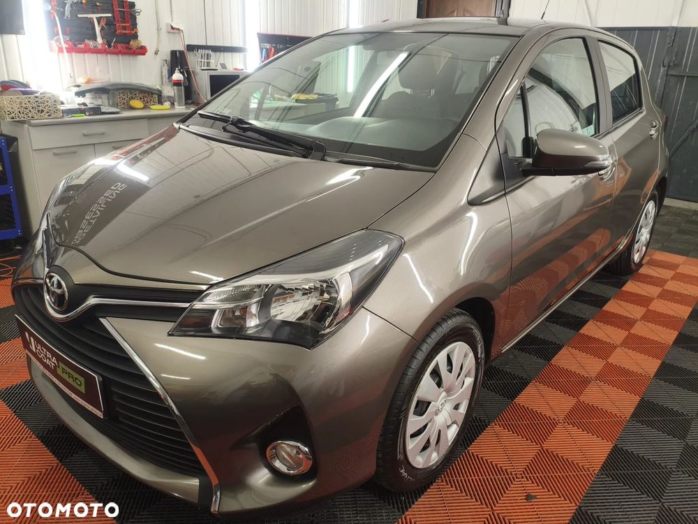 Toyota Yaris 1.33 Selection Passion - 1
