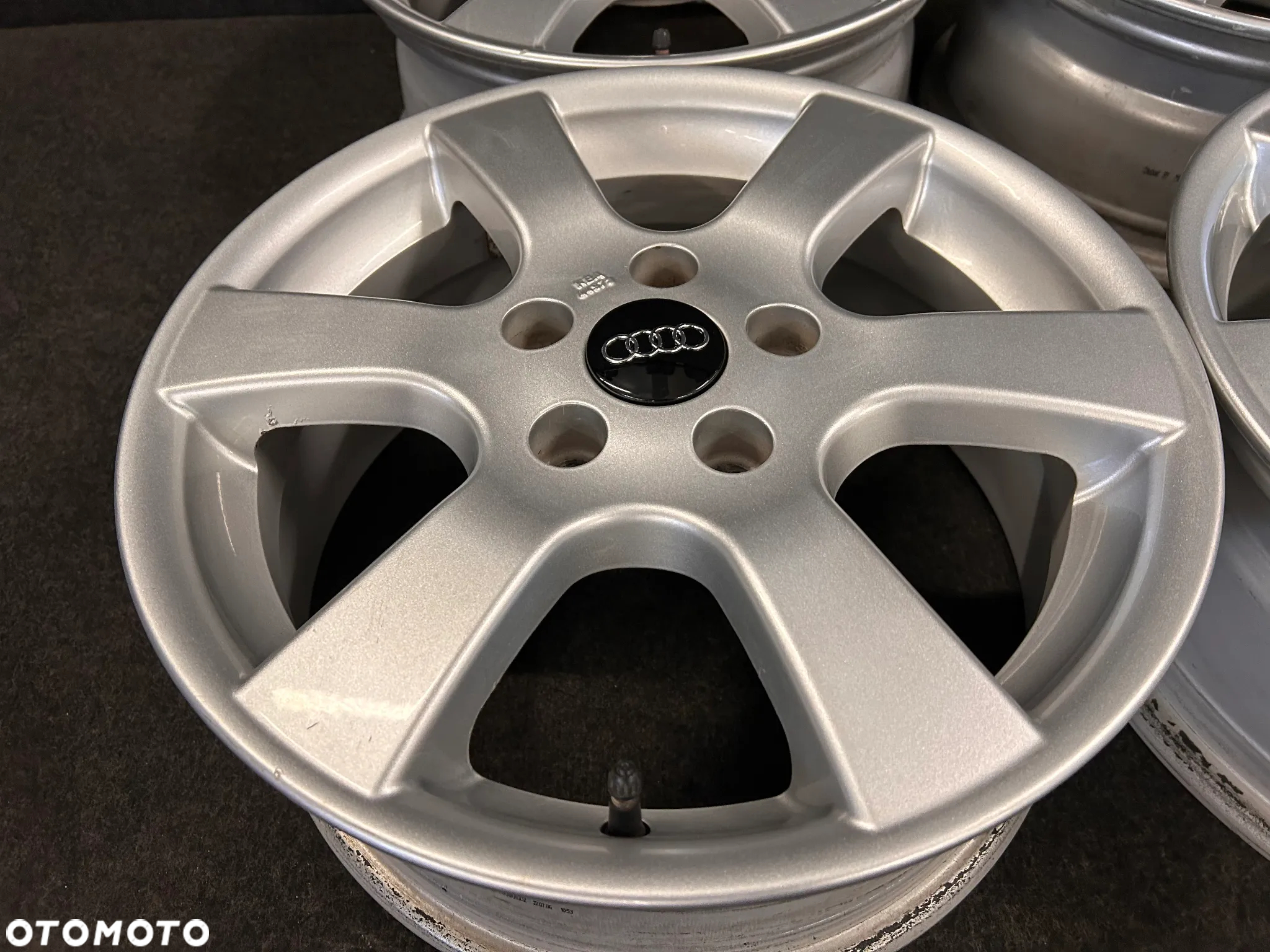 Alufelgi Audi A3 8P0, 8V0, Q3, A4 B6, B7, VW Golf 5, 6, 7, Touran, Caddy 16 cali 5x112 4szt. Ładne! - 13