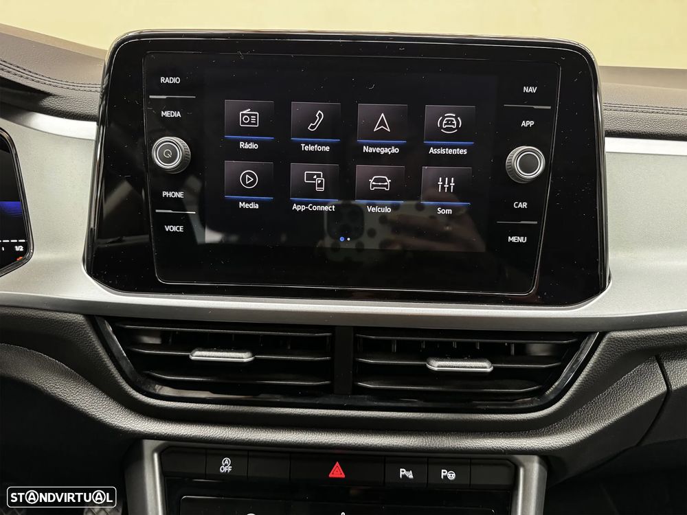 VW T-Roc 1.0 TSI Urban - 15