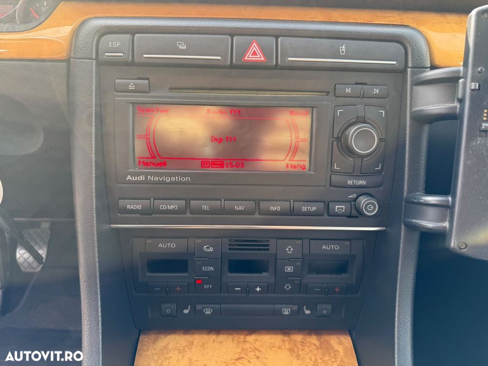 Audi A4 Avant 2.0 TDI - 10