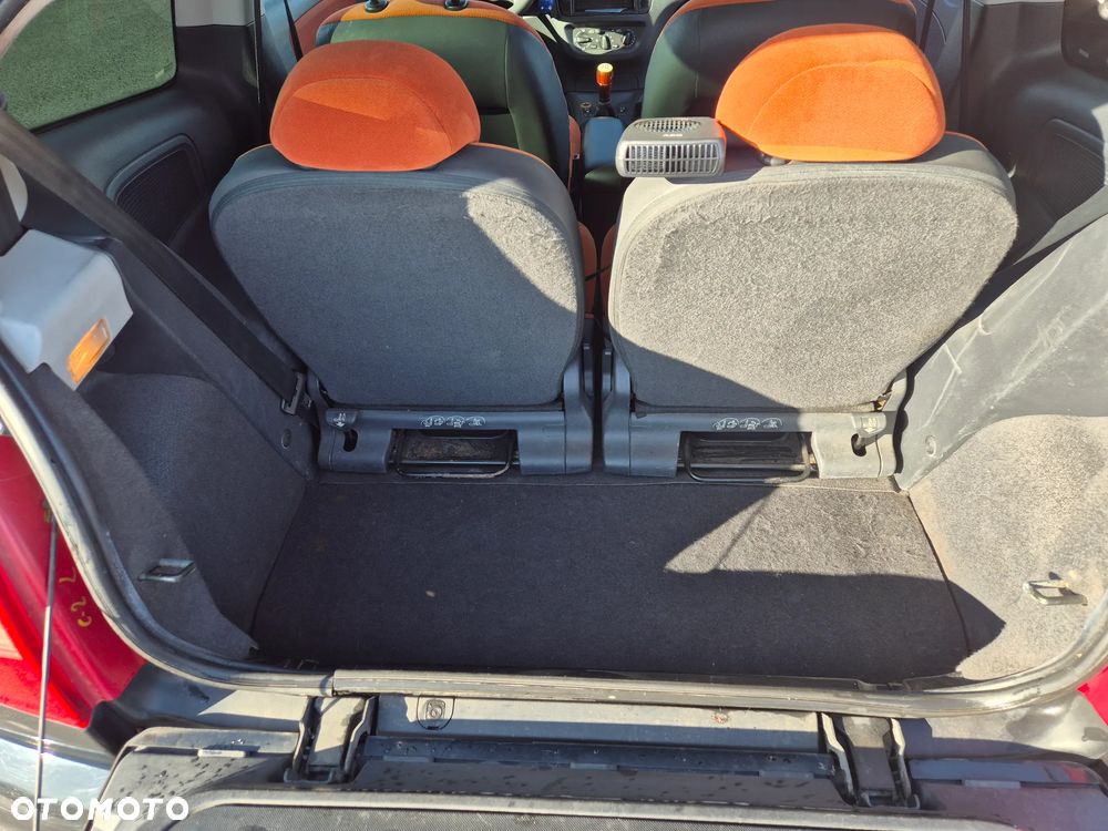 Citroën C2 1.4 Style - 17