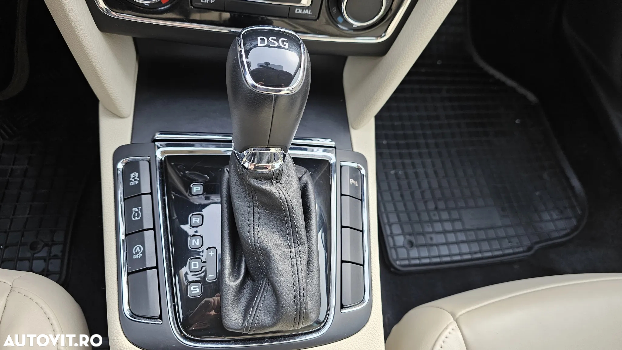 Skoda Superb Combi 2.0 TDI Elegance - 15