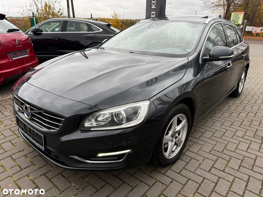 Volvo V60 D4 Geartronic Summum - 1