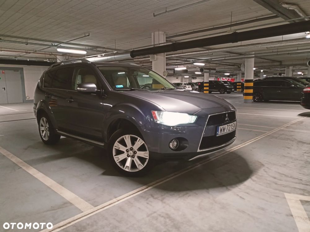 Mitsubishi Outlander 2.0 DID Instyle NAVI - 1
