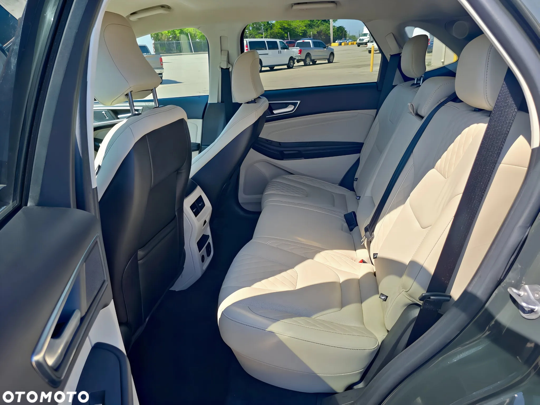 Ford Edge - 11
