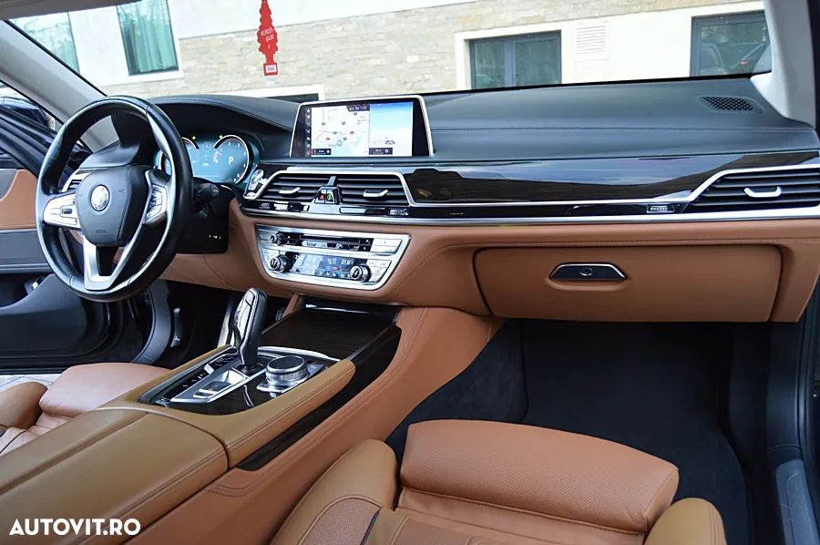 BMW Seria 7 740d xDrive - 4