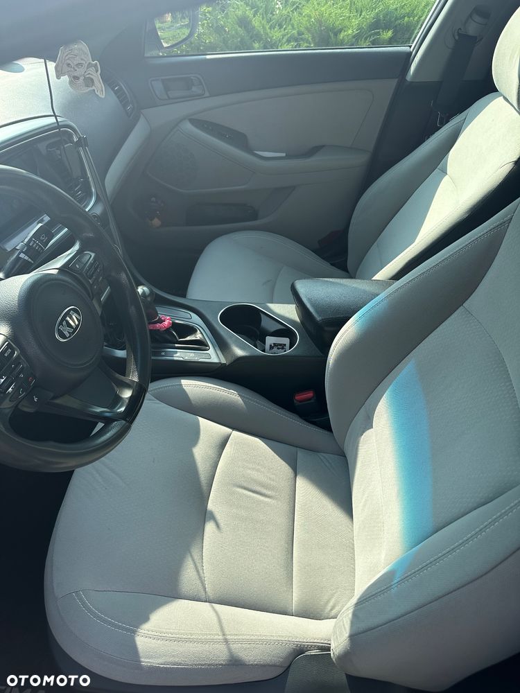 Kia Optima - 8