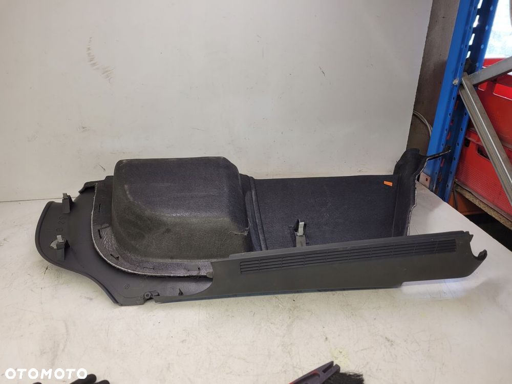 BOCZEK BAGAŻNIKA LEWY AUDI A4 B7 AVANT 8E9863879M - 4