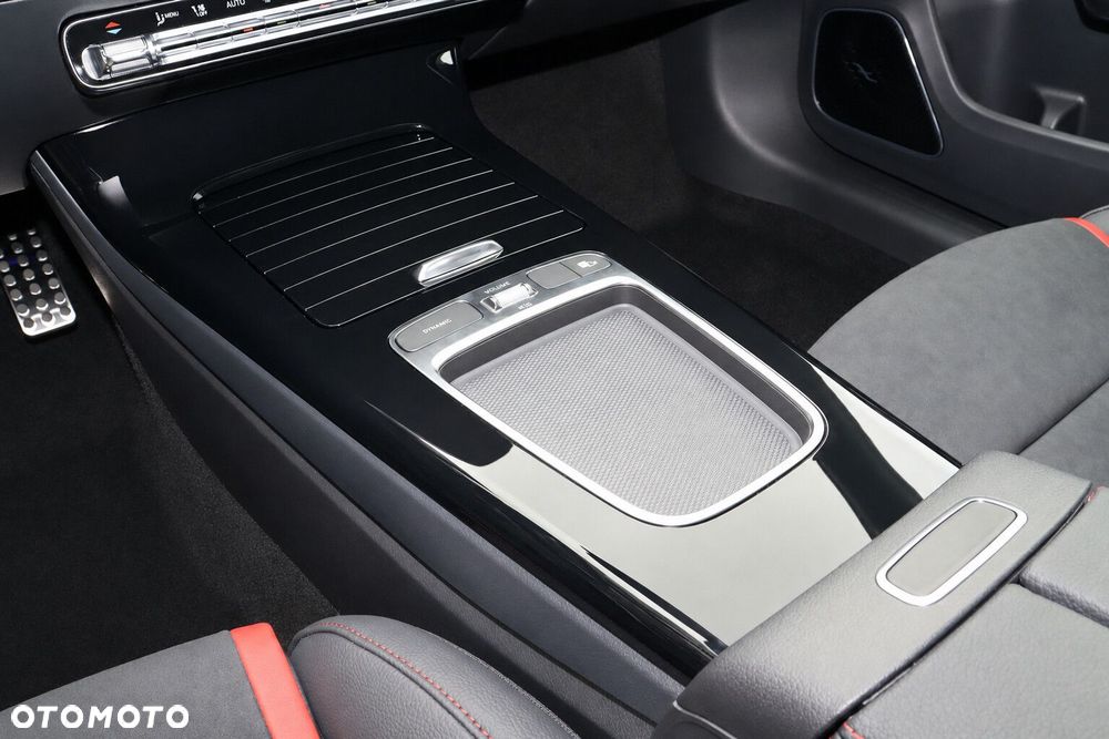 Mercedes-Benz Klasa A 45 S AMG 4-Matic 8G-DCT - 12