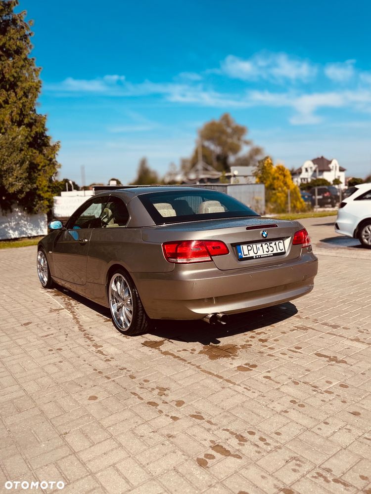 BMW Seria 3 325i - 6