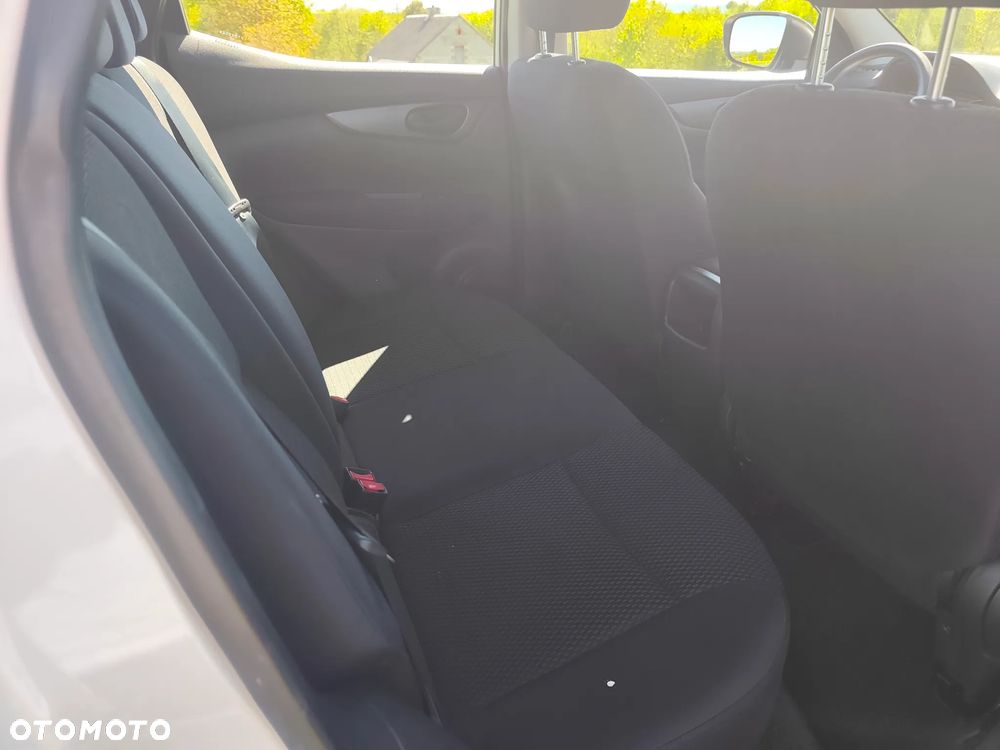 Nissan Qashqai 1.2 DIG-T Acenta - 21