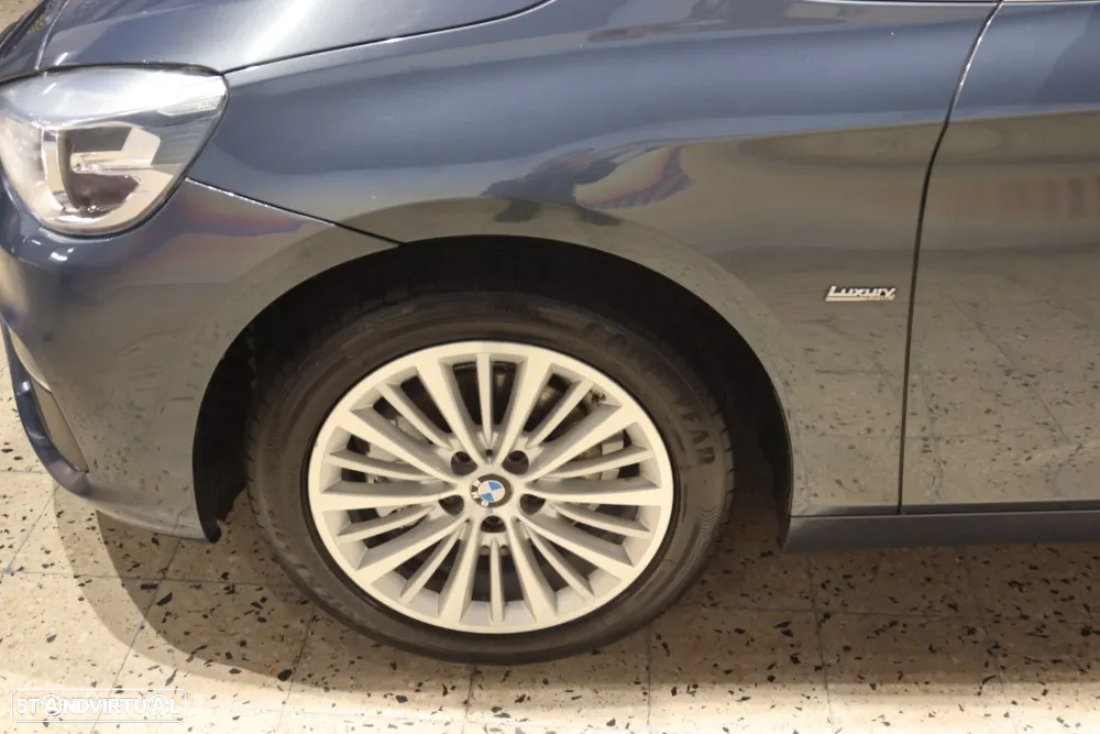 BMW 218 Active Tourer d Line Luxury - 5