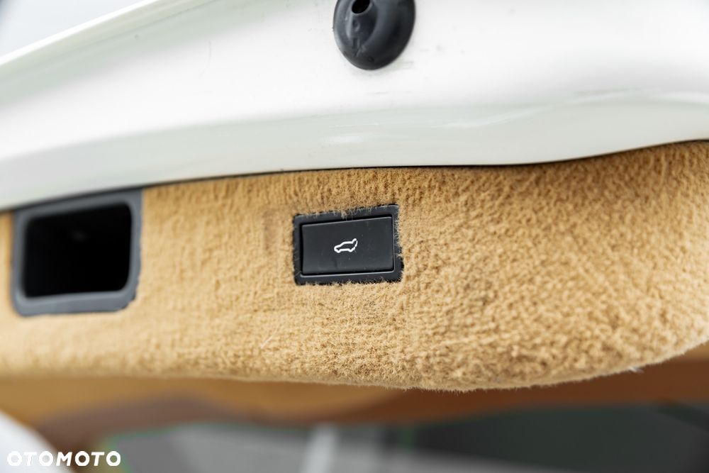 Porsche Cayenne - 22