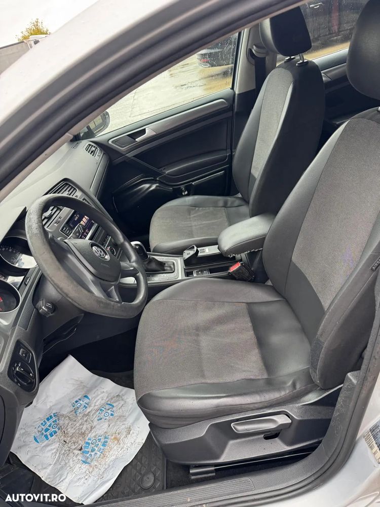 Volkswagen Golf 1.6 TDI BlueMotion Technology DSG Comfortline - 17