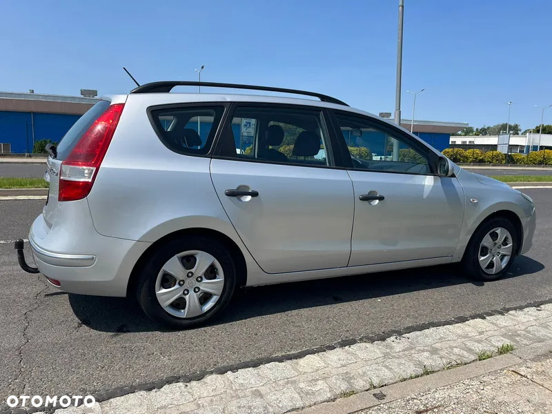 Hyundai i30 1.4 Comfort - 12