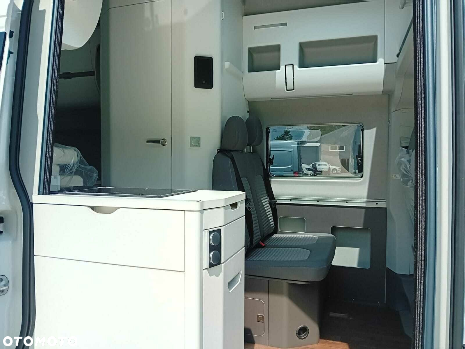 Volkswagen Grand California - 15