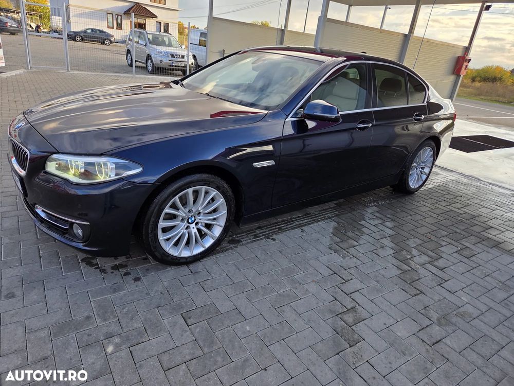 BMW Seria 5 525d xDrive AT - 9