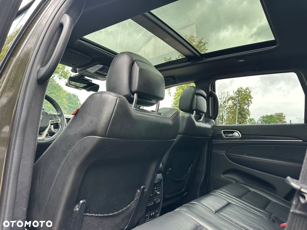 Jeep Grand Cherokee - 10