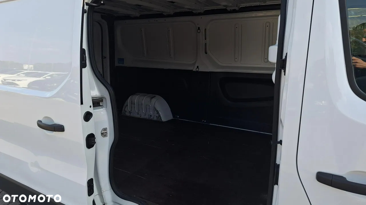 Renault Trafic - 12