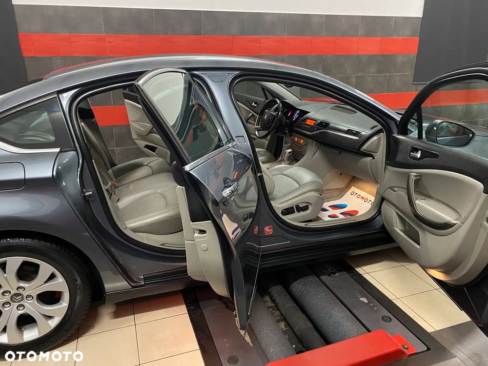 Citroën C5 2.0 16V Exclusive - 18