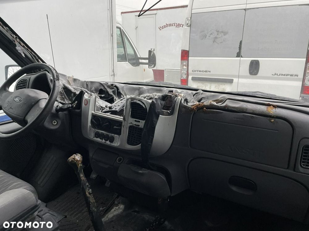 Ford Transit - 6