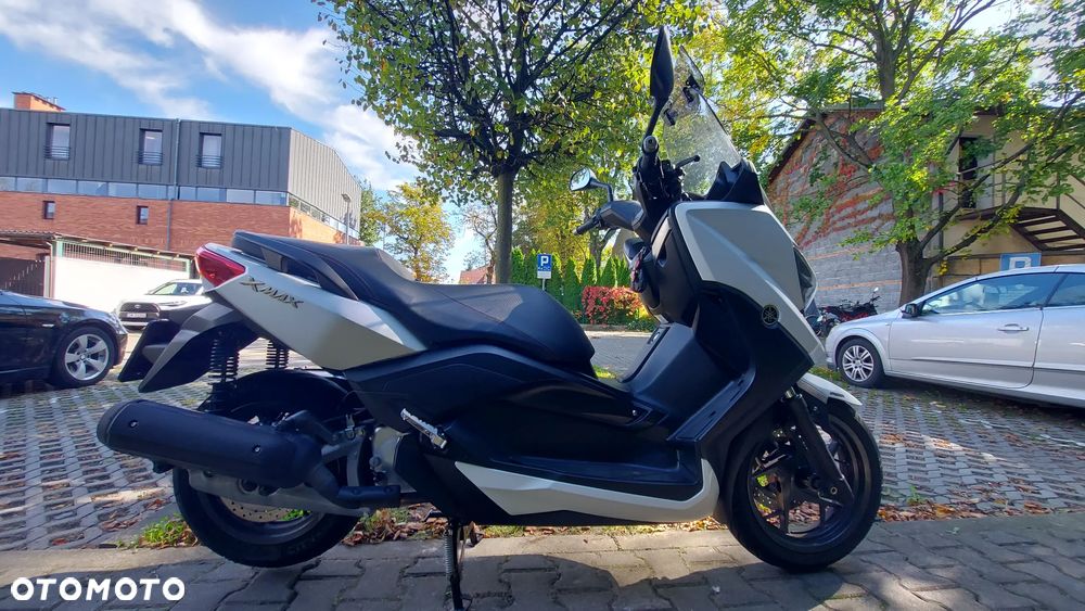 Yamaha X-max - 8