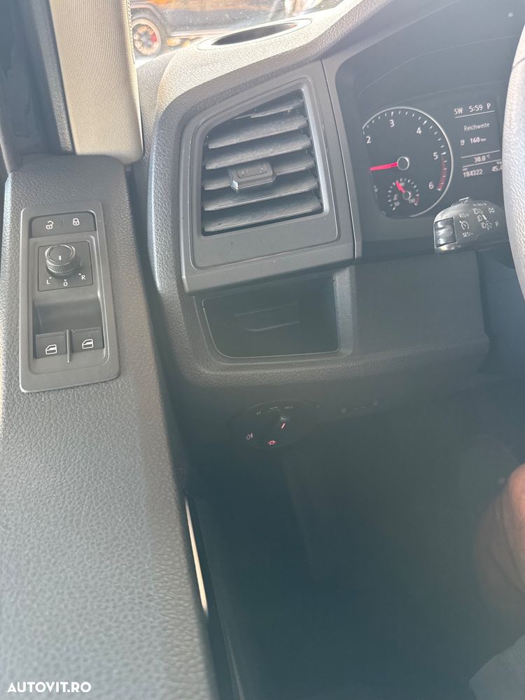 Volkswagen Caravelle LR Highline DSG - 32