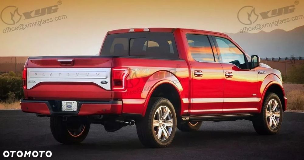 SZYBA TYLNA FORD F150 2015-2020 Z OKIENKIEM - 2