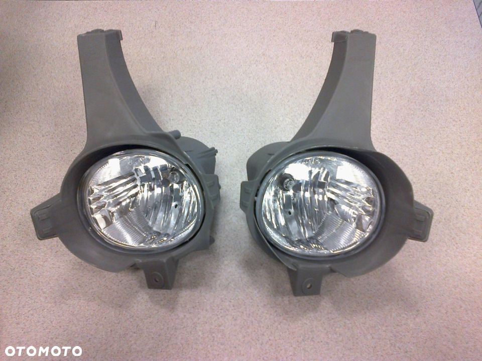 HALOGEN TOYOTA HILUX 2005-2012 NOWY - 1