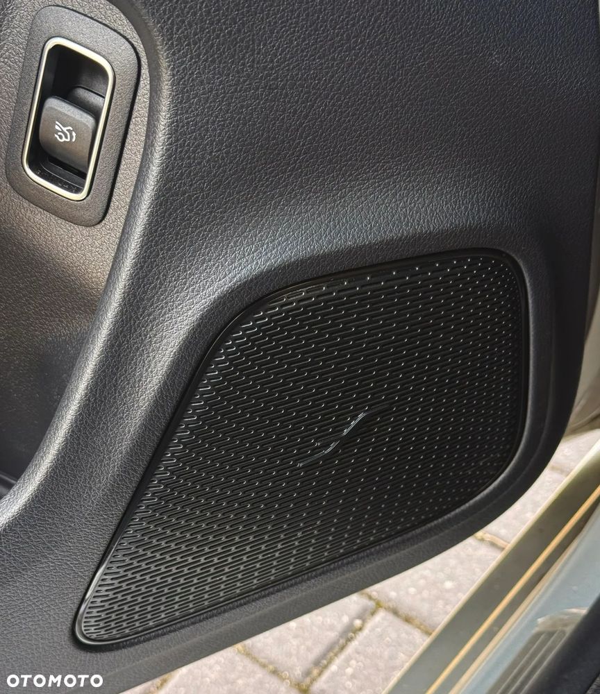 Mercedes-Benz CLA 200 d AMG Line 8G-DCT - 24