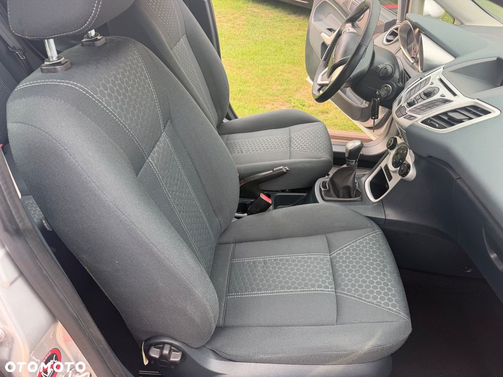 Ford Fiesta 1.25 Titanium - 23
