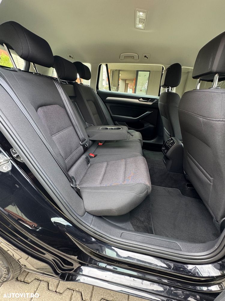 Volkswagen Passat 2.0 TDI (BlueMotion Technology) Highline - 26