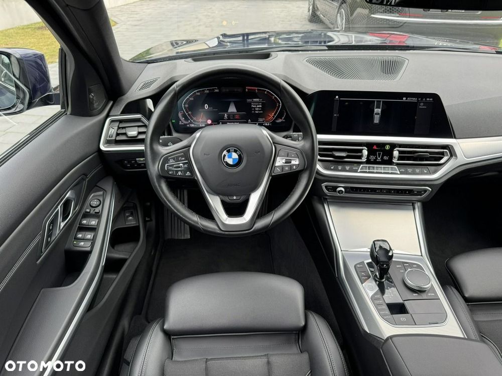BMW Seria 3 320d Sport Line Shadow sport - 11