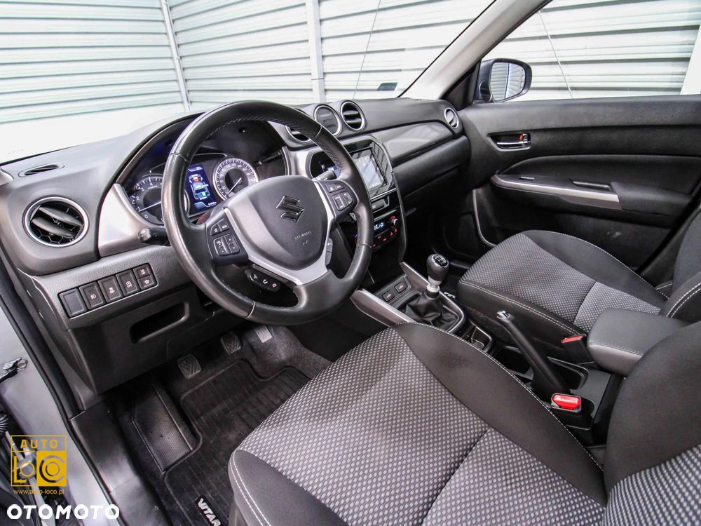 Suzuki Vitara 1.4 Boosterjet SHVS Premium 2WD - 17