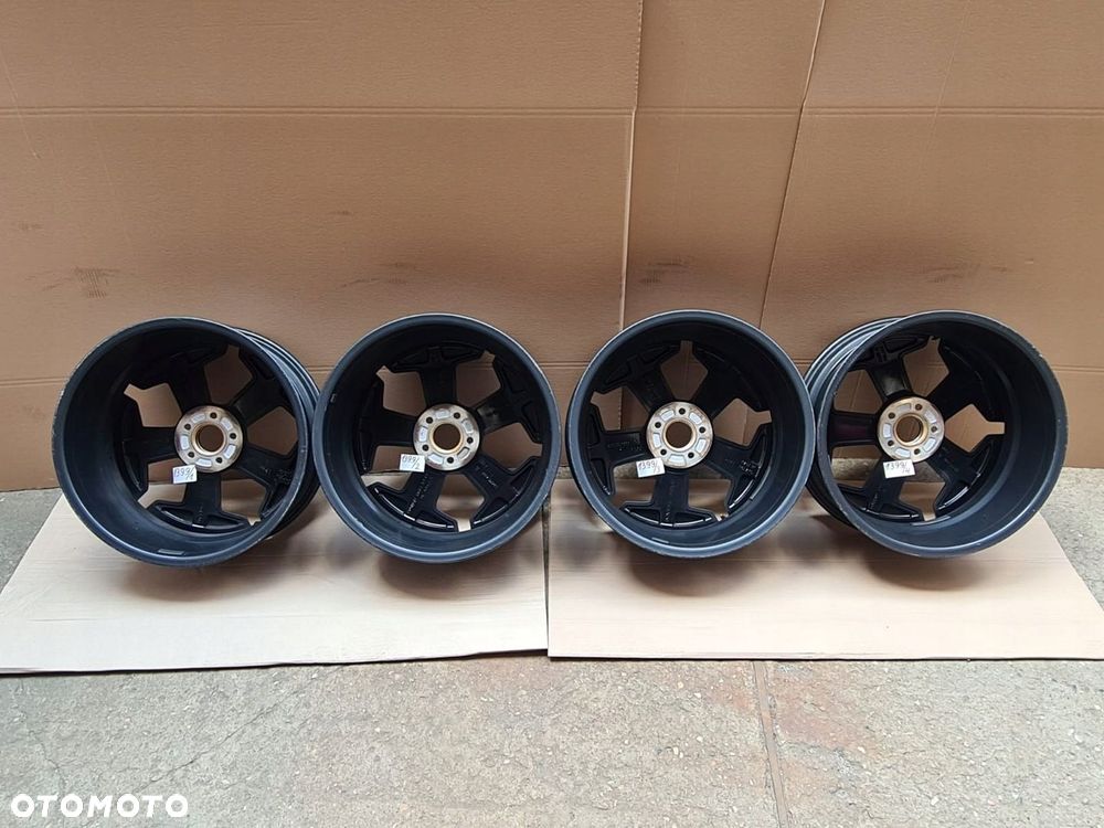Felgi aluminiowe Volvo XC40 7.5" x 19" 5x108 ET 50,5 - 6