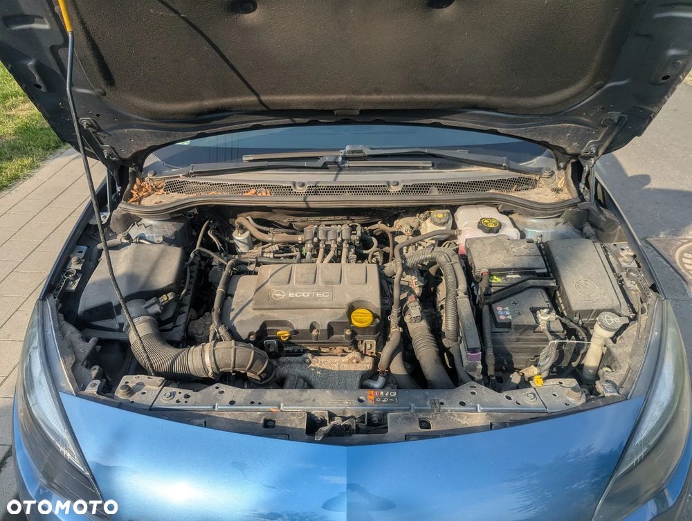 Opel Astra - 16