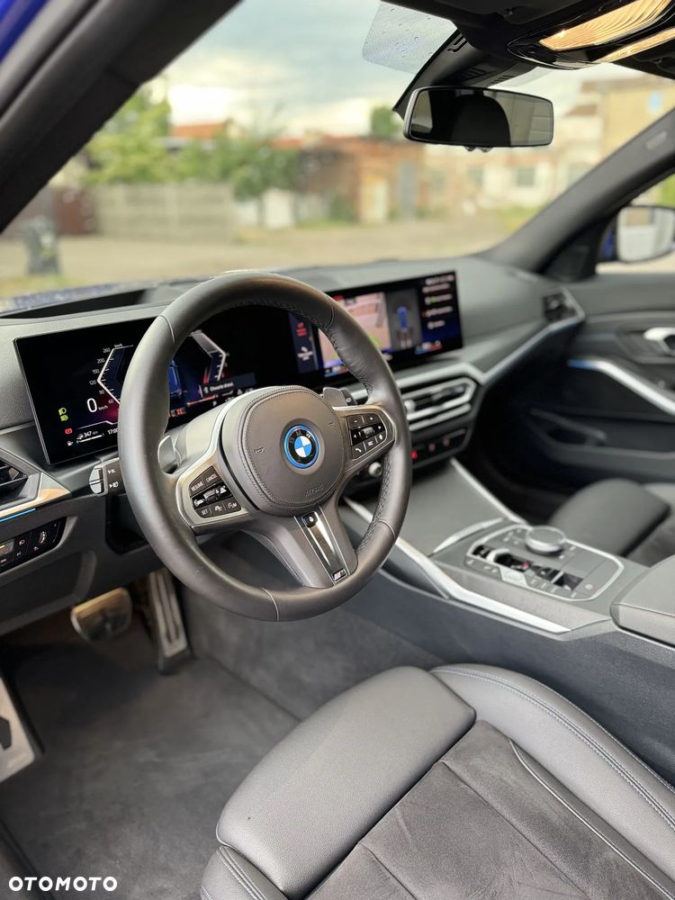 BMW Seria 3 330e M Sport - 19