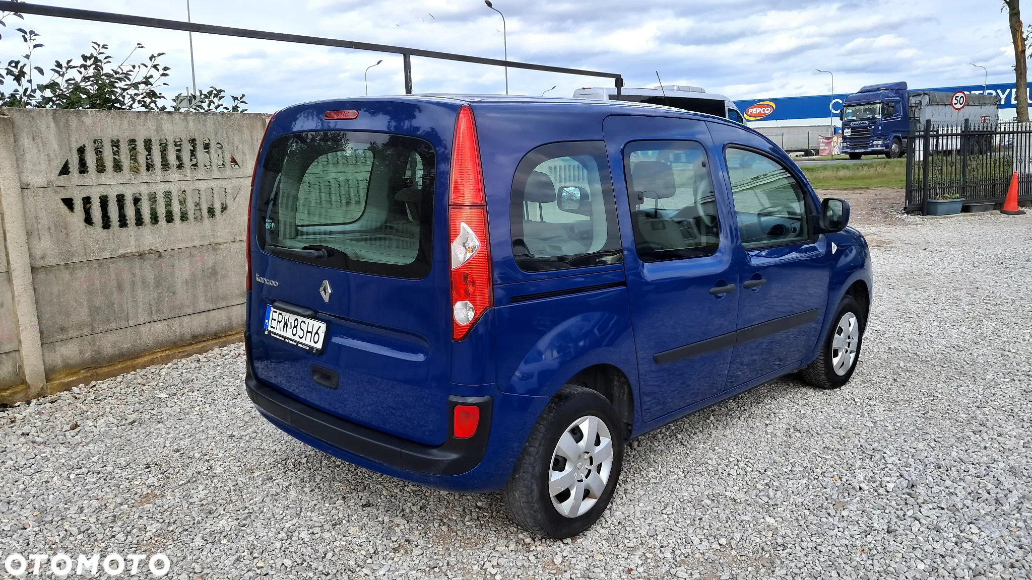 Renault Kangoo 1.6 8V Happy Family - 4