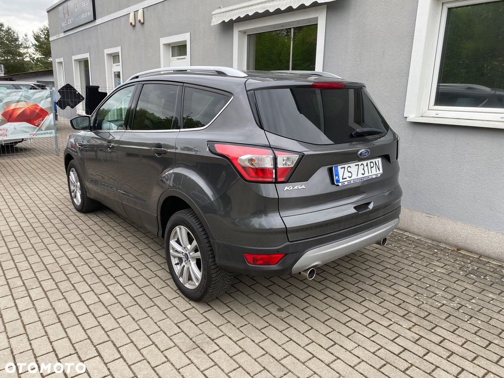 Ford Kuga 2.0 TDCi 2x4 Titanium - 18