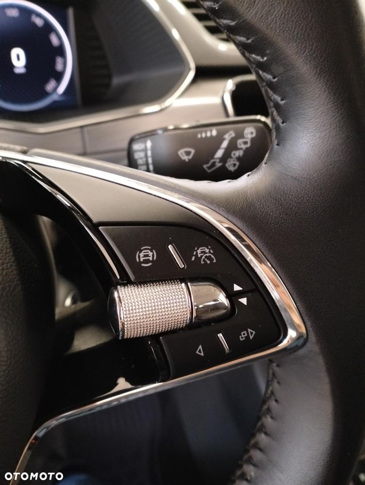 Skoda Superb 2.0 TDI SCR 4x4 Style DSG - 11