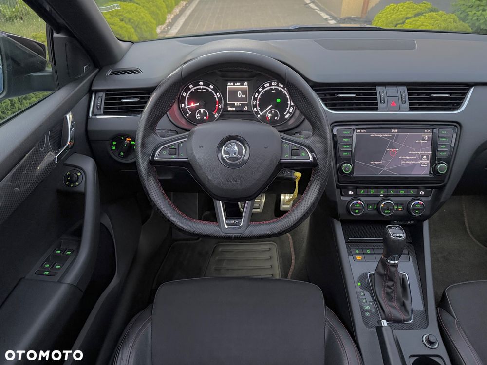 Skoda Octavia 2.0 TSI (Green tec) DSG RS - 13