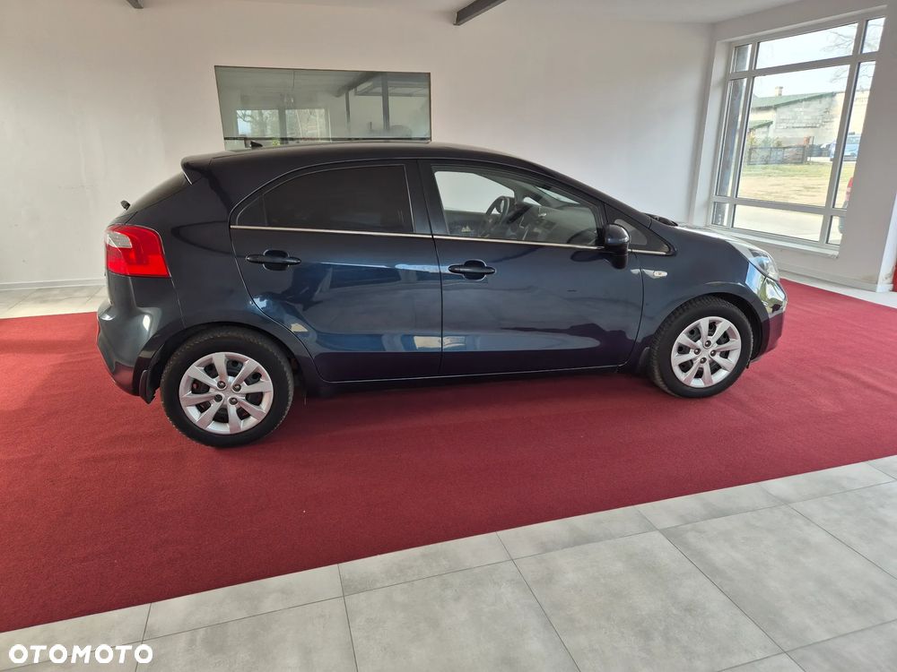 Kia Rio - 6