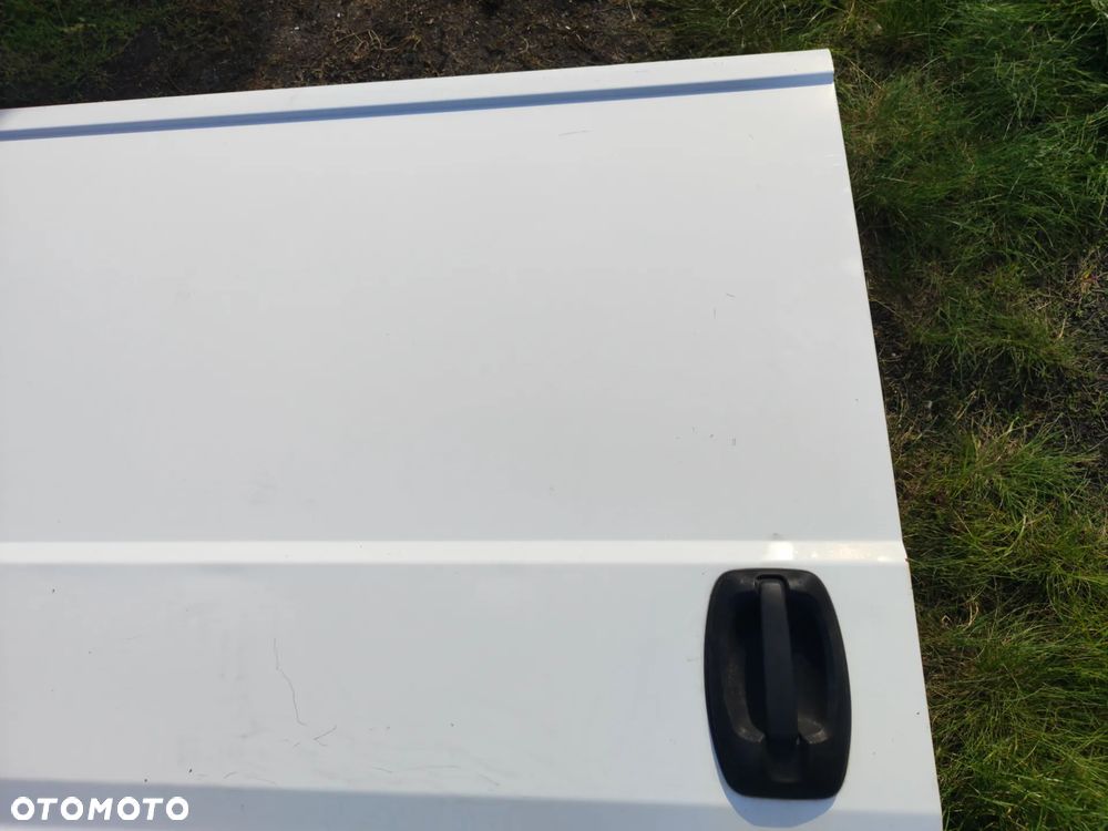 drzwi prawe boczne przesuwne BIAŁE całe dość ładne do Ducato III i lift Boxer Jumper II 06-22r H1 niski - 5