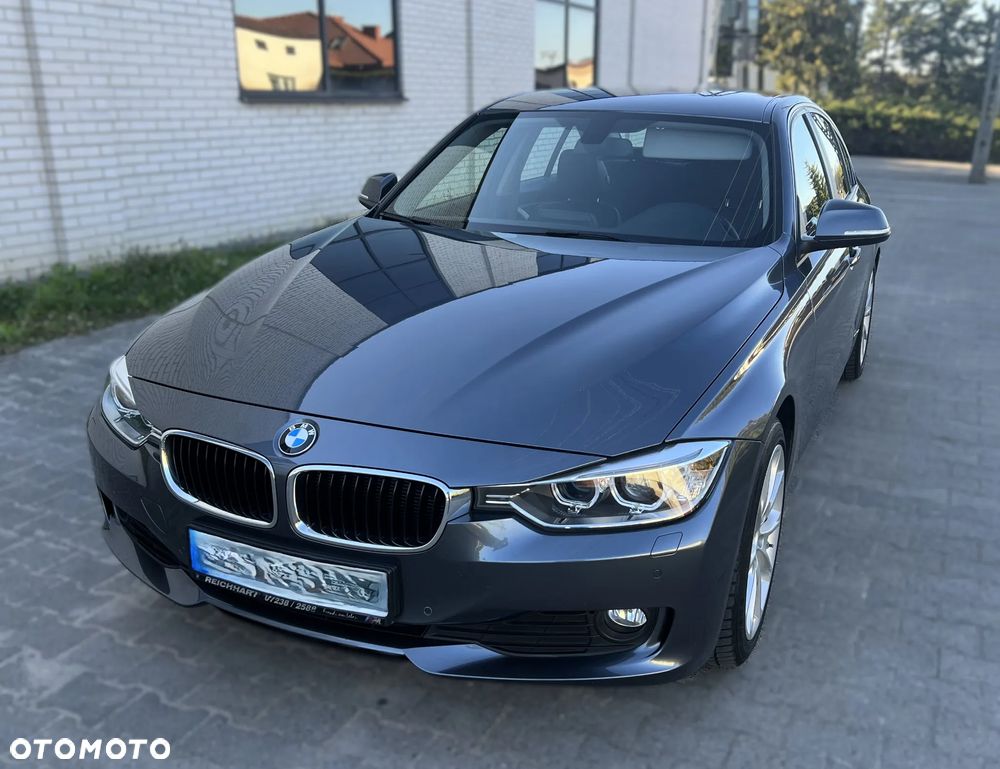 BMW Seria 3 316i - 4