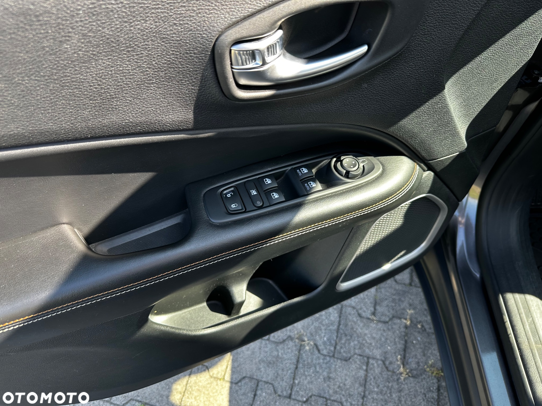 Jeep Compass - 9