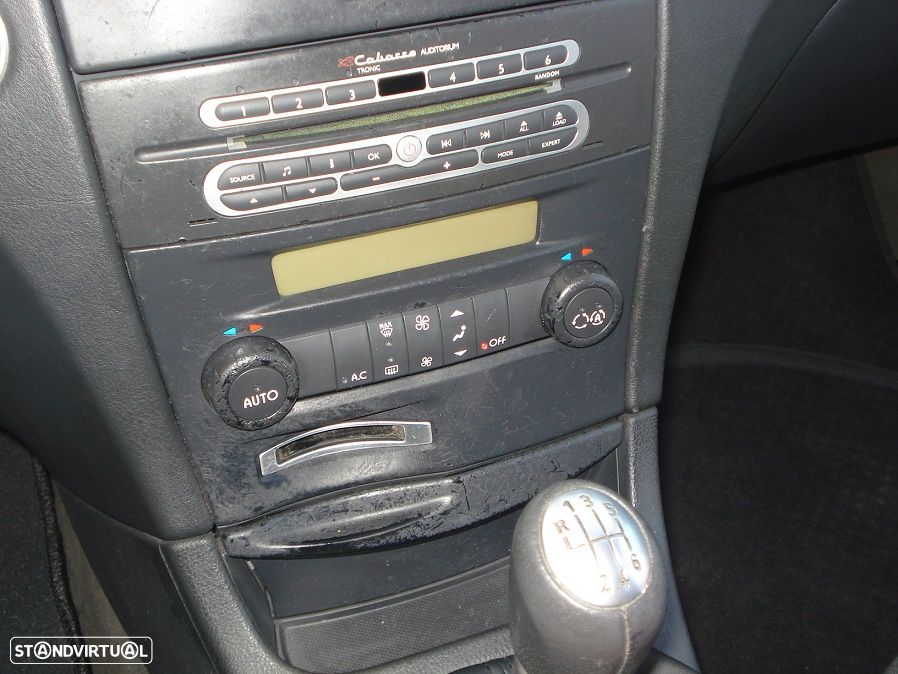 Renault Laguna Break 2.2 dCi FAP Privilege - 24